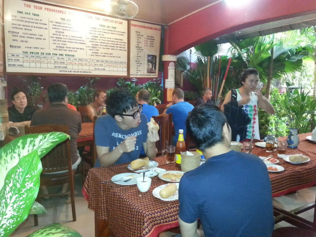 Ta Som Guesthouse & Tour Services