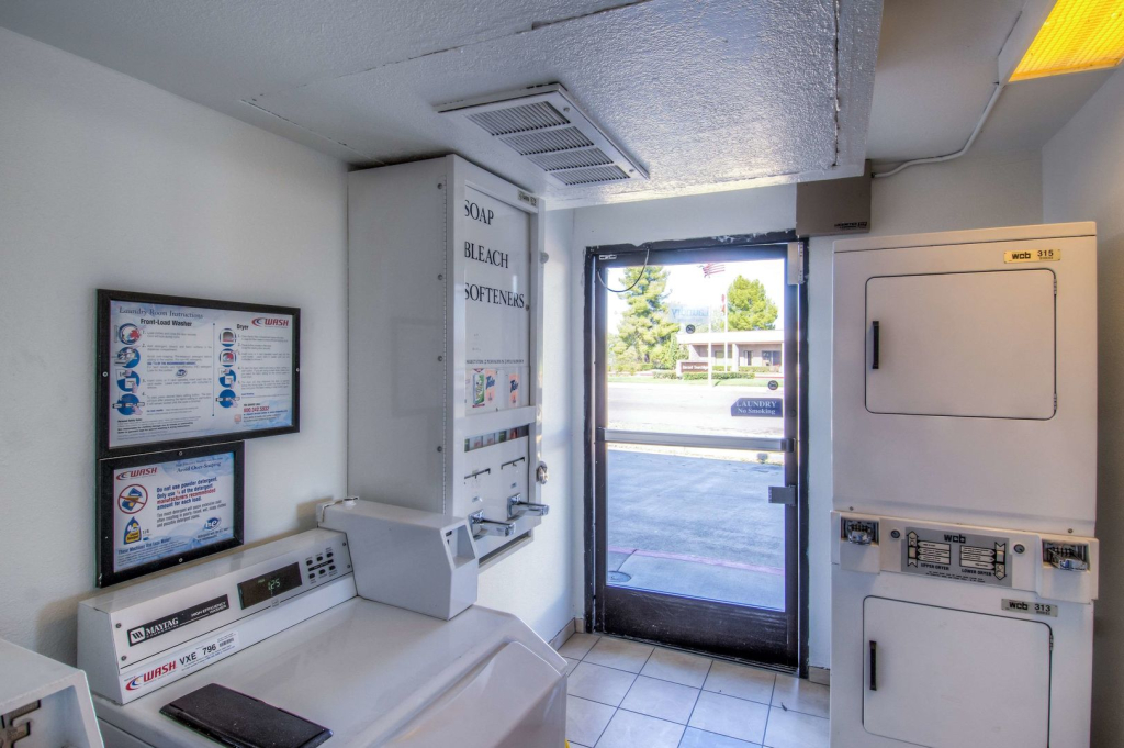 Motel 6-Redding, CA - North