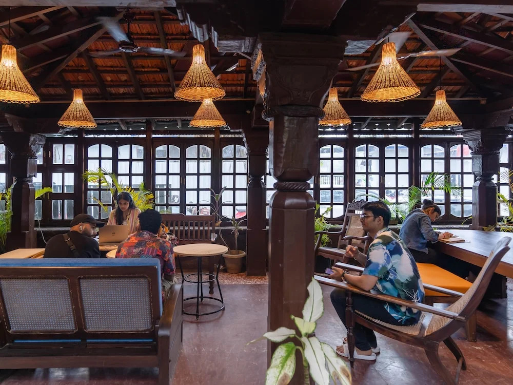Madpackers Goa Anjuna - Bar