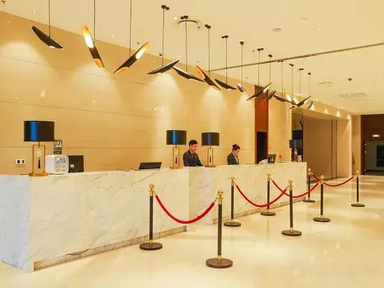 Longemont Hotel