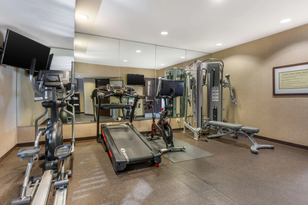 Best Western Plus Wine Country Inn & Suites