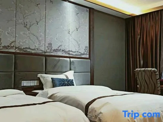 Shizhu Lianyi Business Hotel