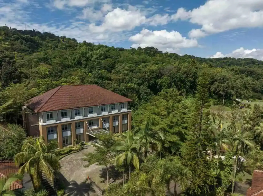 Pelangi Hotel Resort