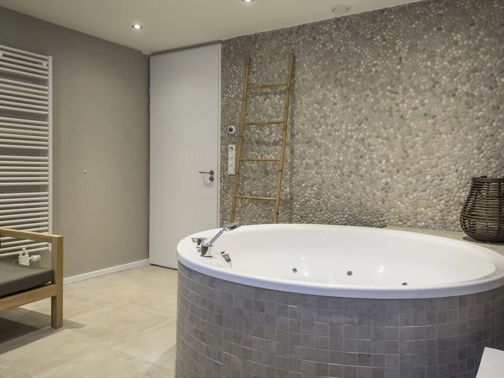 Lush Villa in De Cocksdorp Texel with Steambath