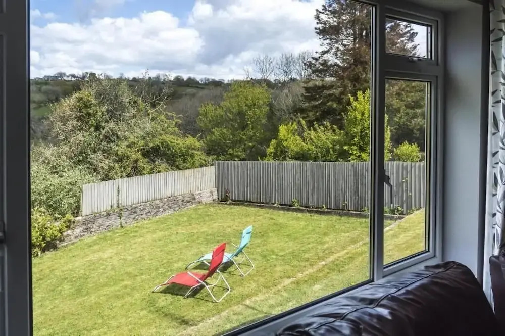 Little Hill - 3 Bed - Wisemans Bridge
