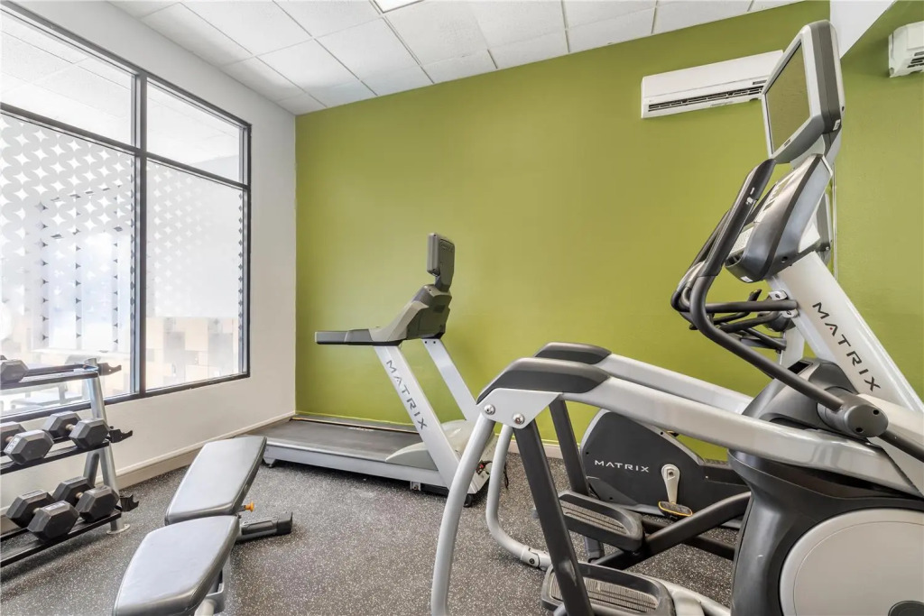Spark by Hilton La Crosse Onalaska