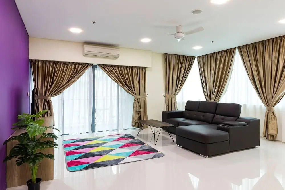 Bright 2BR Condo for 5 W/kl City View