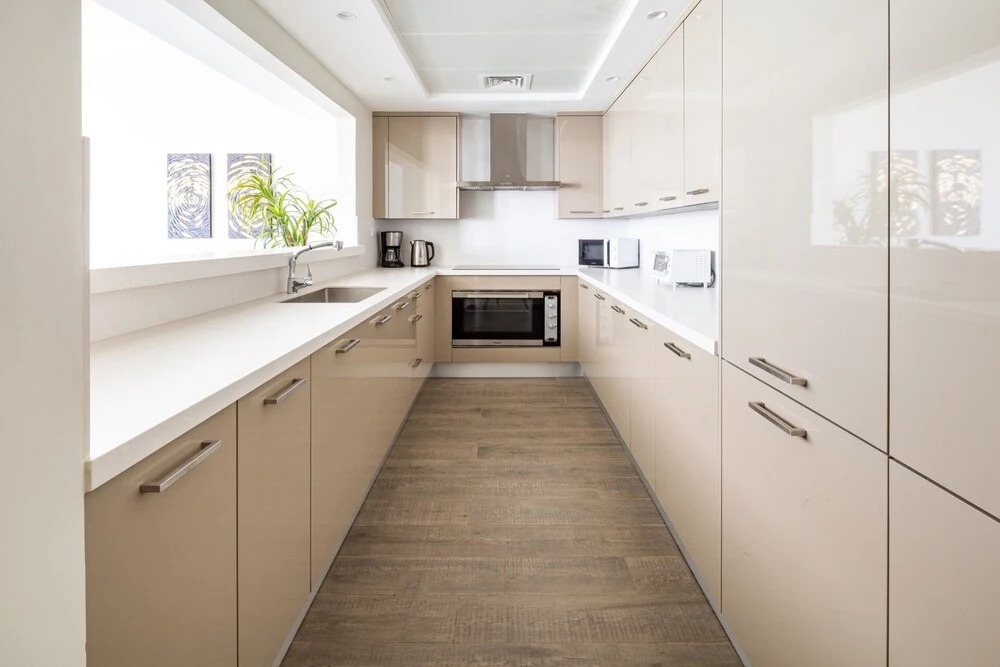 Astounding 3BR Apartment w/ Sea & Marina Views!