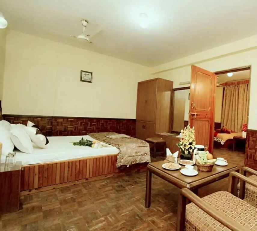 Hotel Rajhans