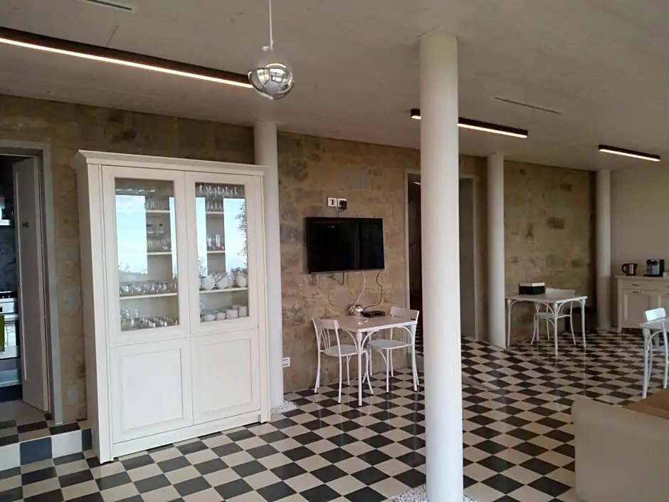 Alimunera Hotel