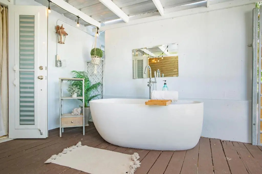 Rooftop Terrace, Shower, Views, BBQ LV 204