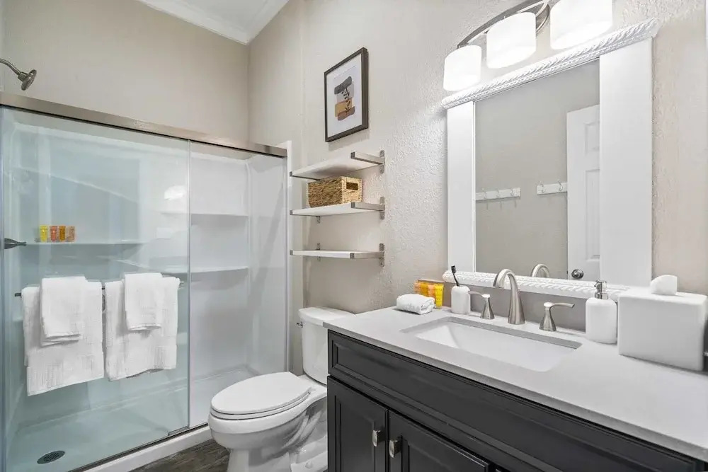 Sleeps 36 2 Homes, Walk to Beach, Priv Pool + Hot Tub Tidal Wave & Seacrest