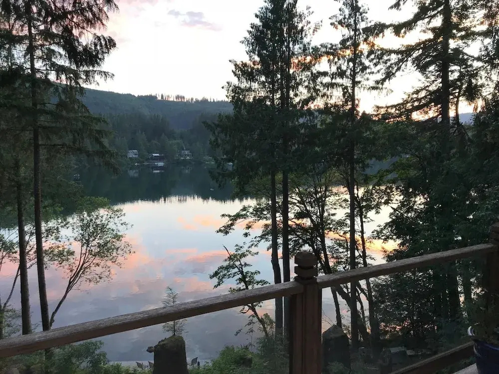 Silver Lake 7 - Unsurpassed lakefront views from this spectacular pet-friendly