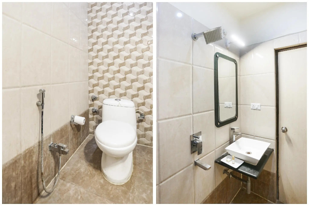OYO 74366 Hotel Rudra