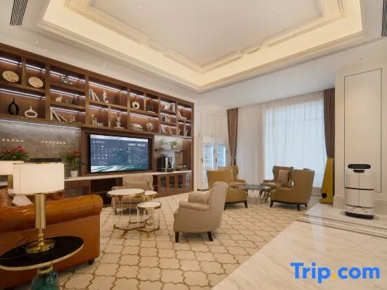 Venus Royal Hotel (Jinan Daming Lake Park Dongchang Subway Station Branch)
