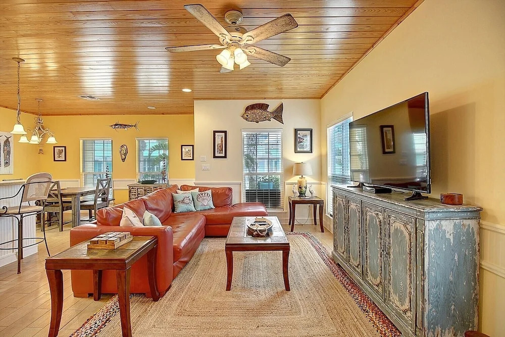 Pelican's Perch Vw21 3 Bedrooms 3.5 Bathrooms Home