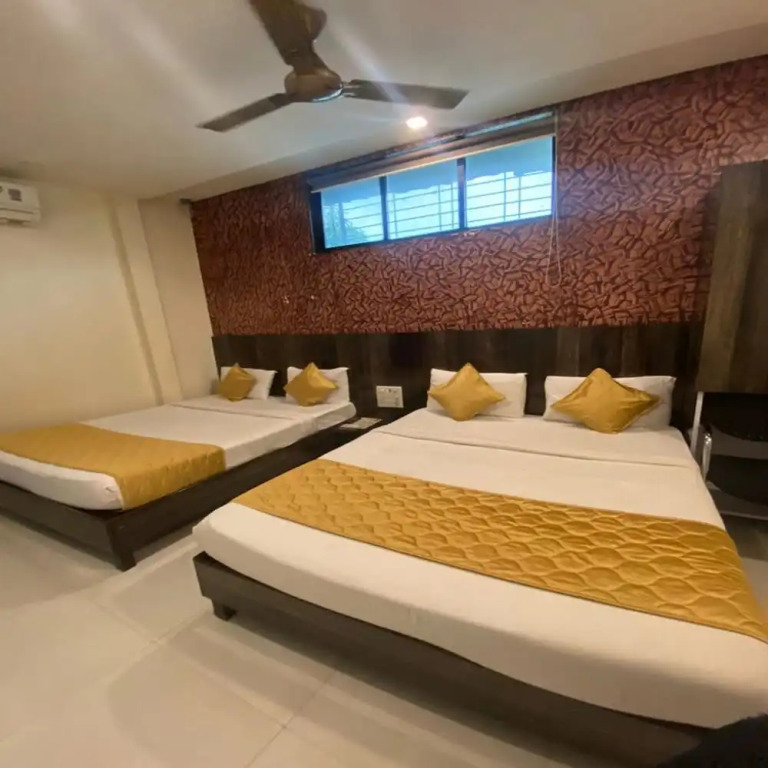 Hotel Garden Park - Near Trade Centre, Visa Consulate