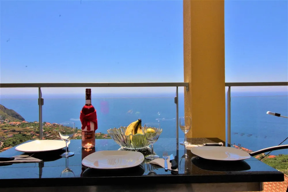 Caracas One Bedroom Apartment Sea View