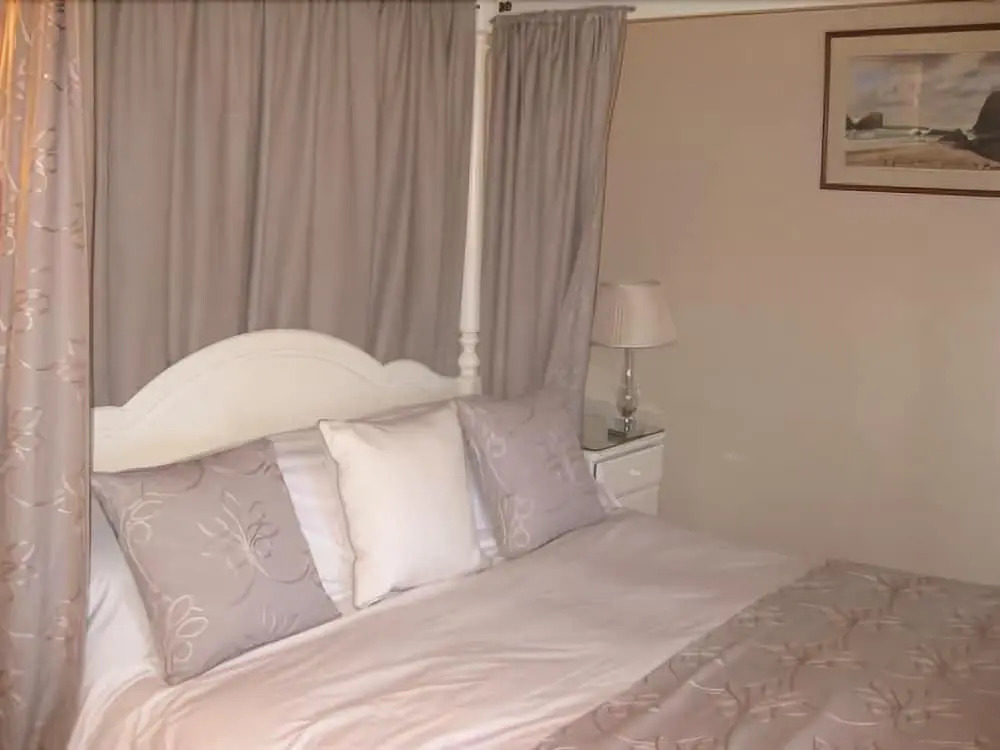Tregaddra Farmhouse B&B