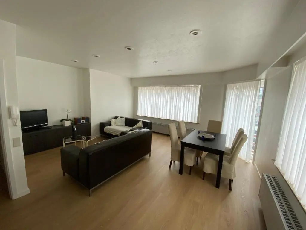 BoFeeLie gezellig 2 slaapkamer app aan zee in het bruisende Middelkerke!