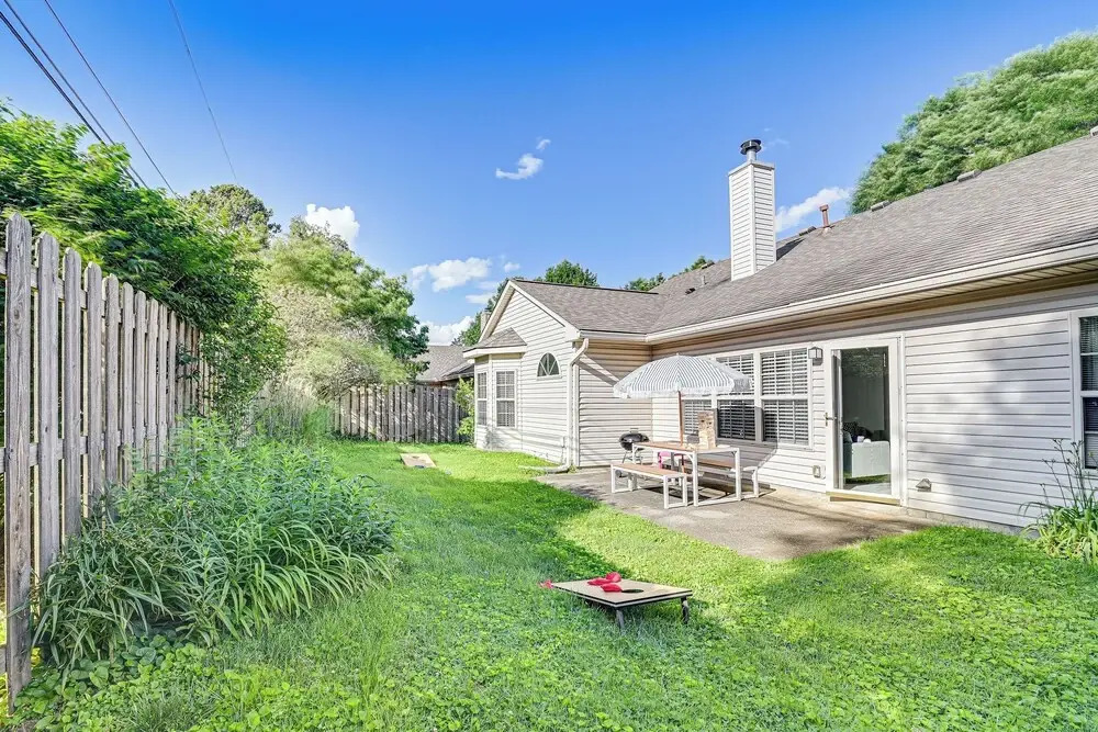 ~ 2 Mi From UK: Gorgeous Lexington Retreat!