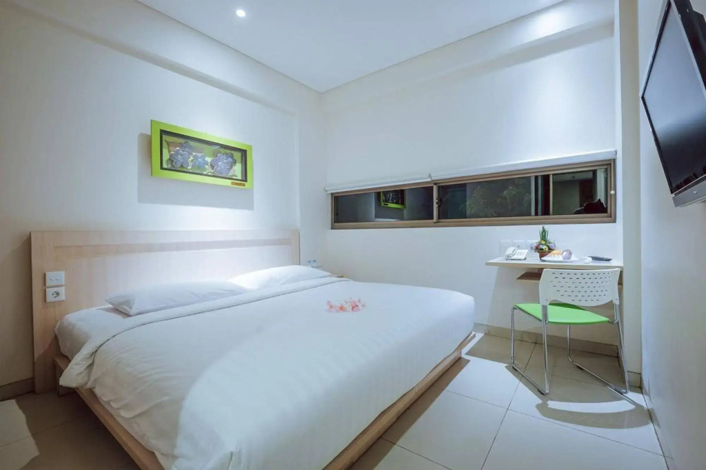 J Hotel Kuta