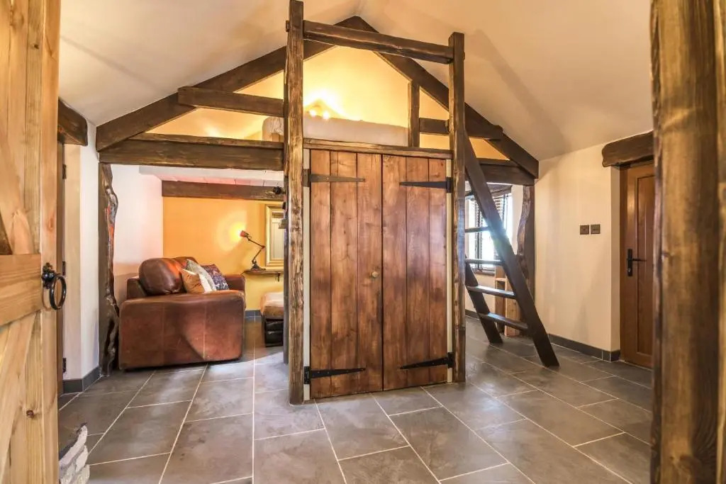 Fern Cottage - Luxurious 1 Bedroom - Blossom Farm
