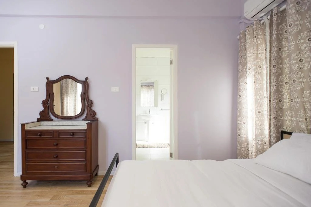 The Grand Meshmosh Hotel
