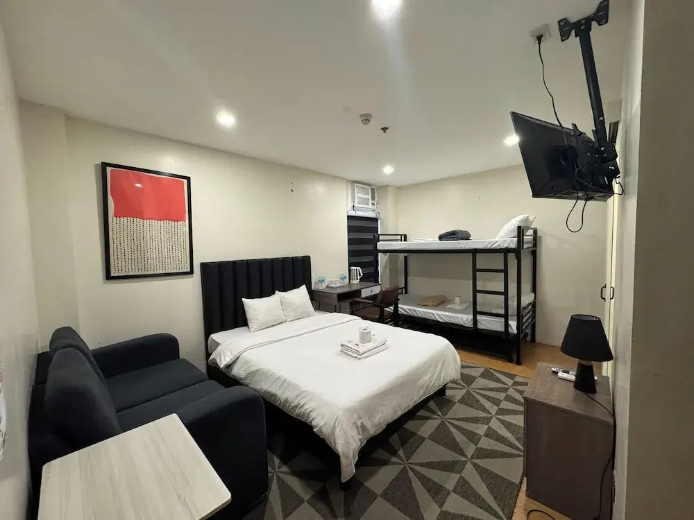 The Circuit Manor Hotel near Ayala Malls Circuit