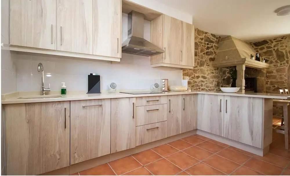House - 4 Bedrooms with WiFi - 107751