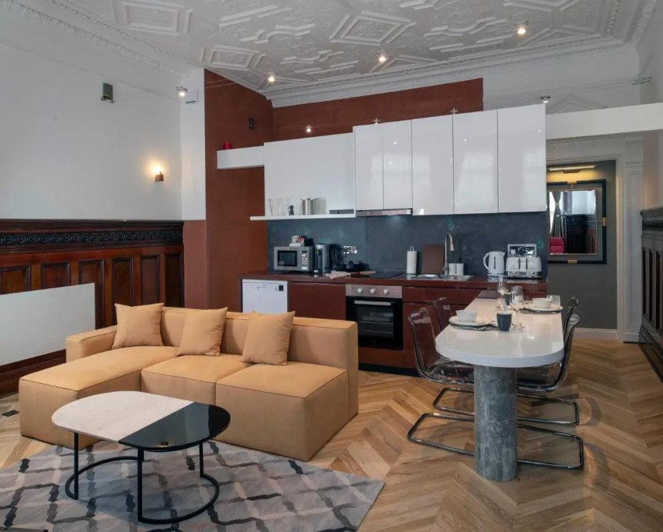 Trueman Court Luxury Apartamens