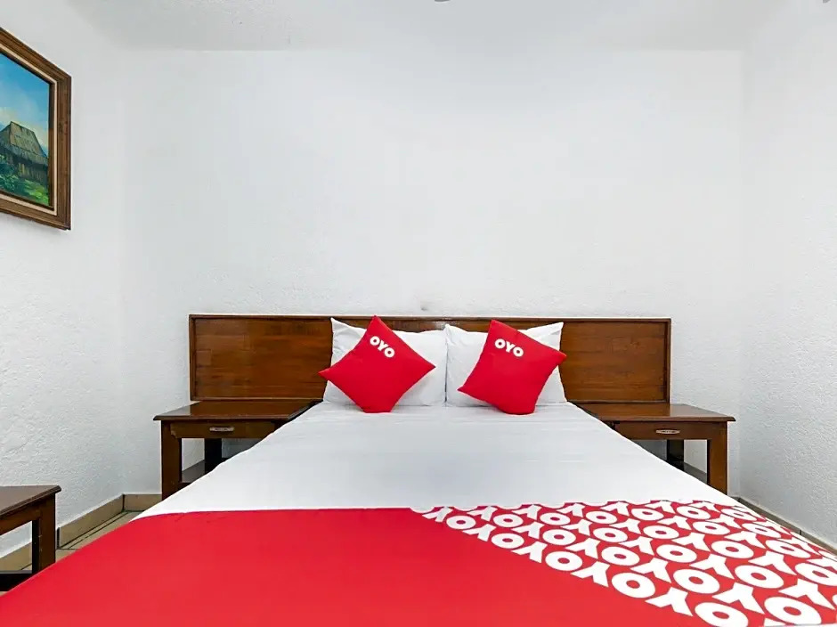 OYO Hotel Continental