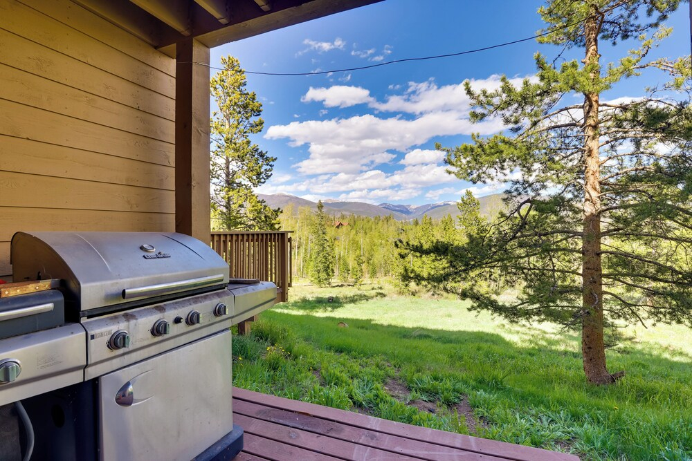 4 Mi to Marina: Family Townhome in Silverthorne!