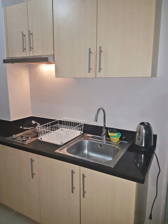 High-Tech Studio at Grass Residences -2 persons only, Quezon City