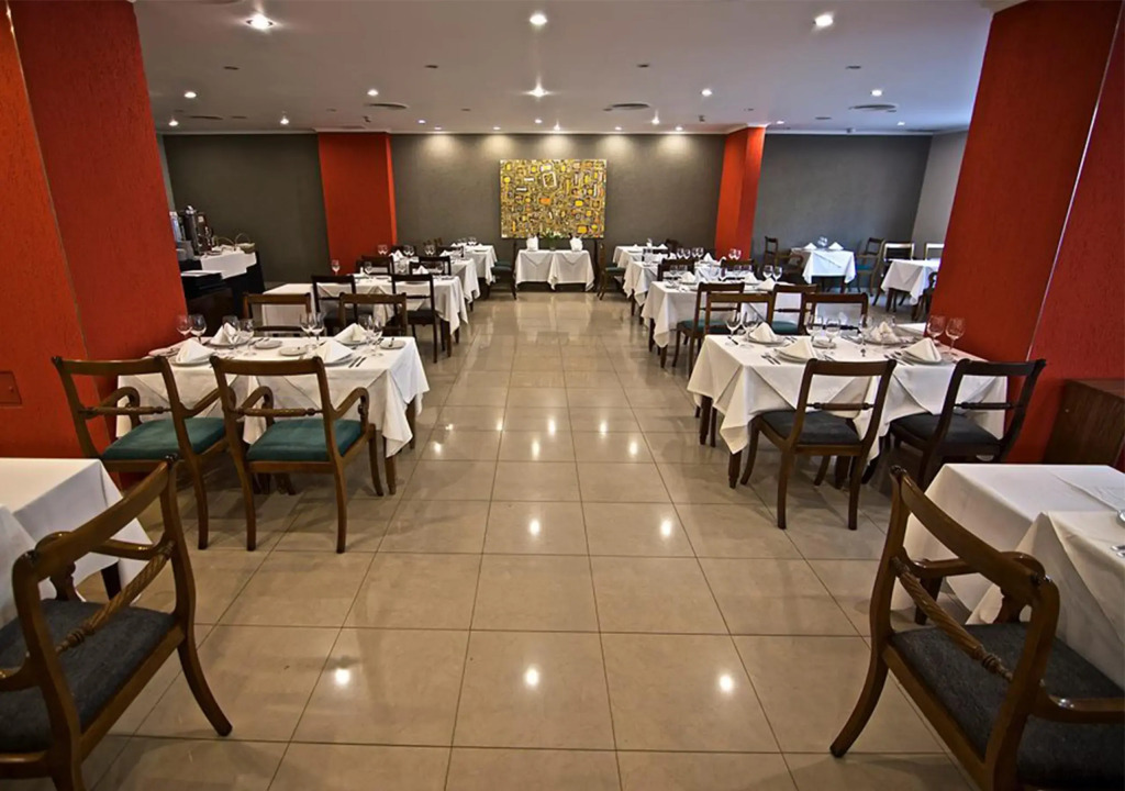 Naindo Park Hotel