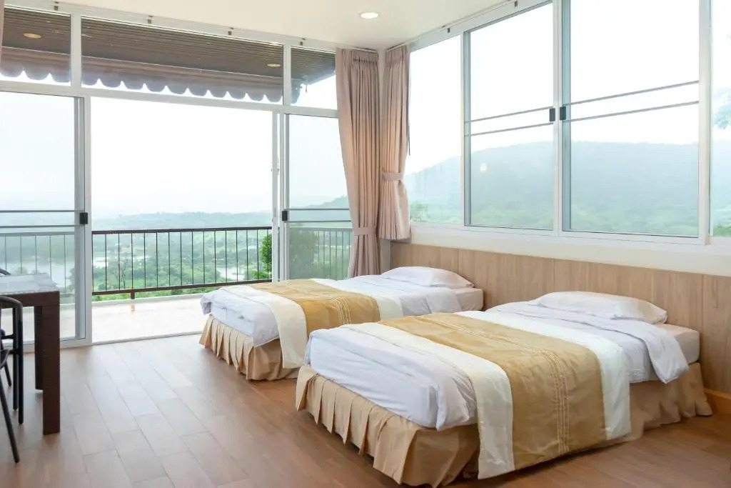 The private 2 @ khao kho