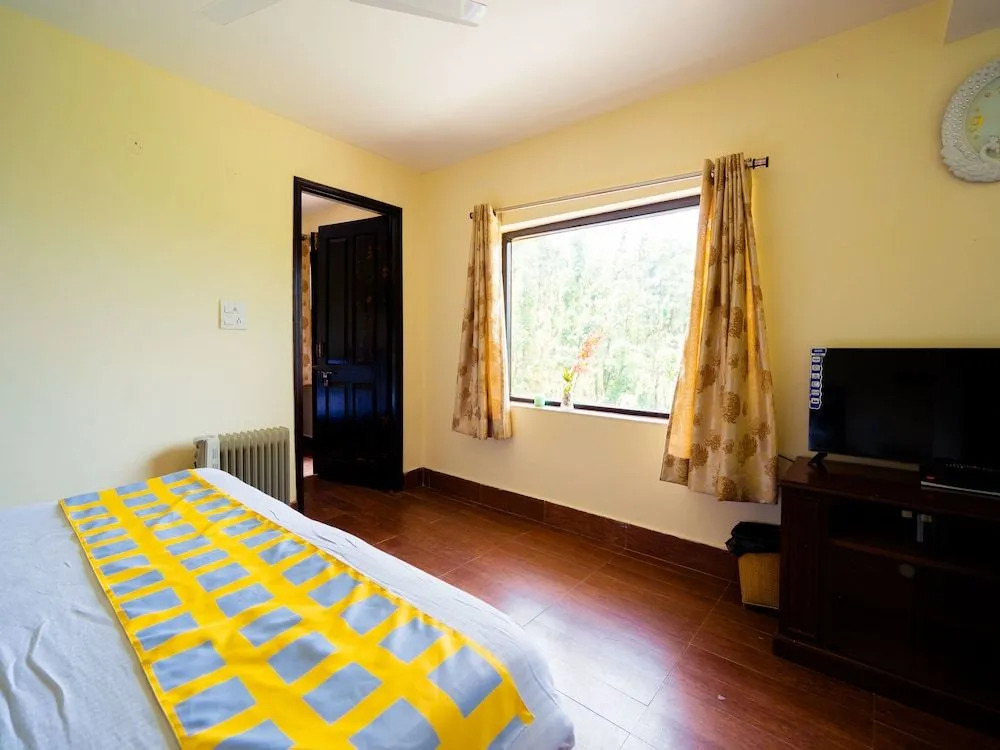 OYO 14137 Home Valley Studio Kempty Road