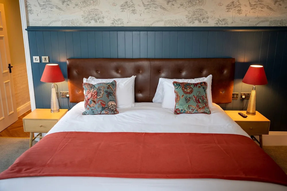 Victoria Hotel by Chef & Brewer Collection