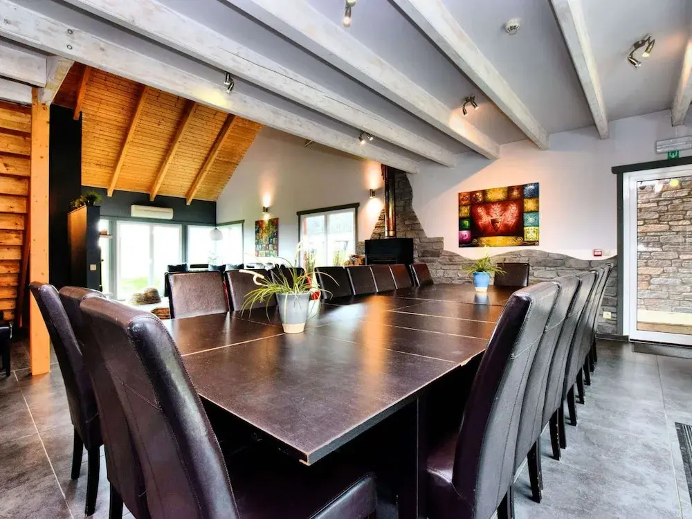 Villa with heated outdoor pool and sauna