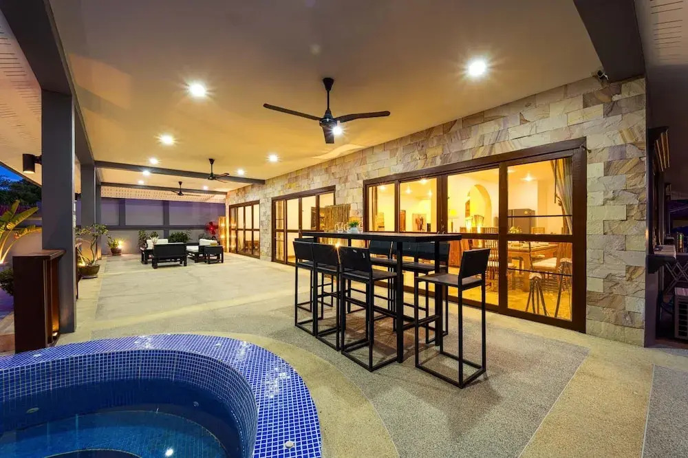 Lovely 3BR Villa in good Location - CV3MA