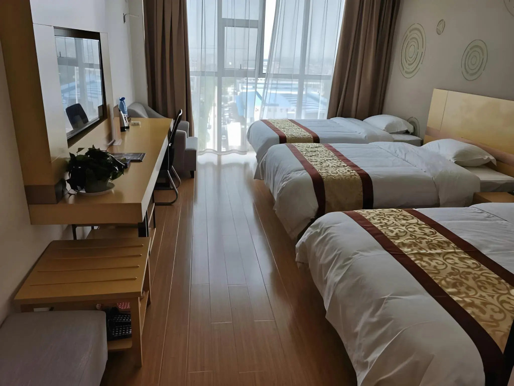 GreenTree Inn Huanggang City Wuxue City Kanjiang Avenue
