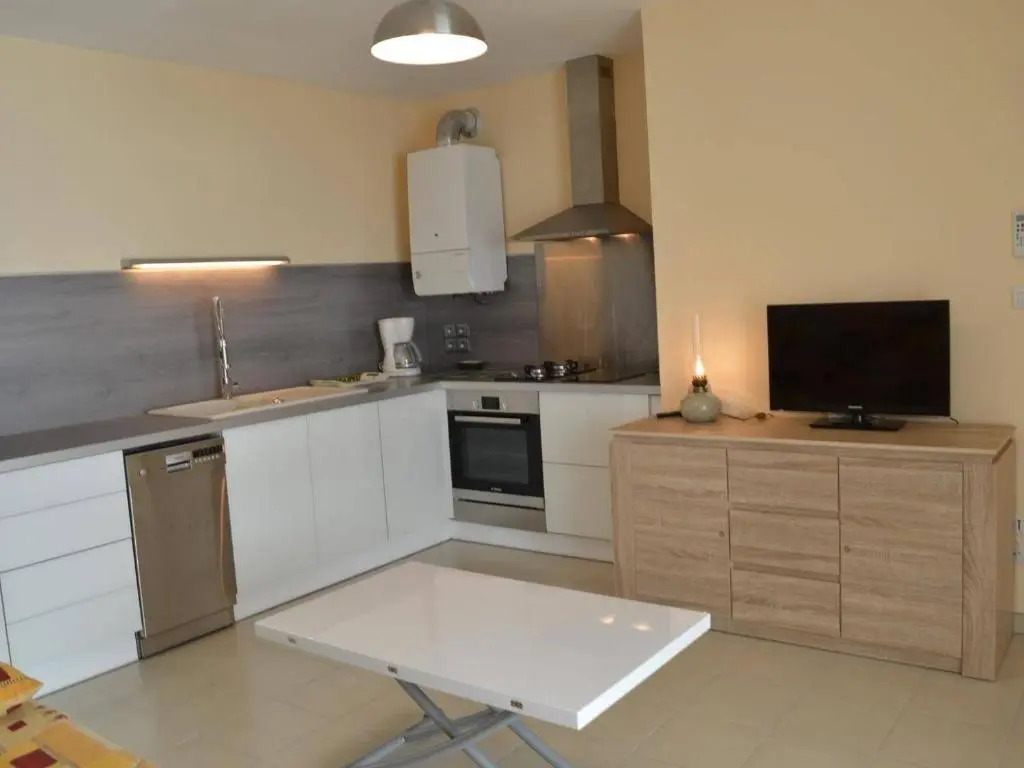 Appartement Le Grau-du-Roi, 3 pièces, 6 personnes - FR-1-250-61
