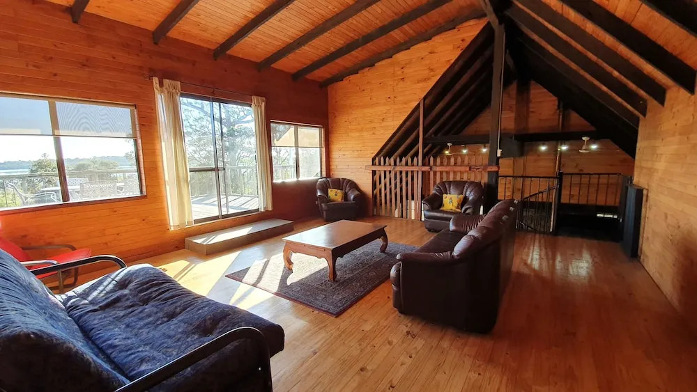 Wolfes Landing Eco Stay