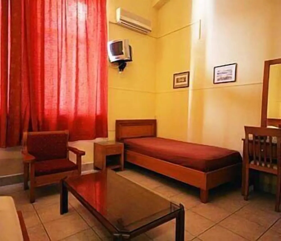 Lena Hotel