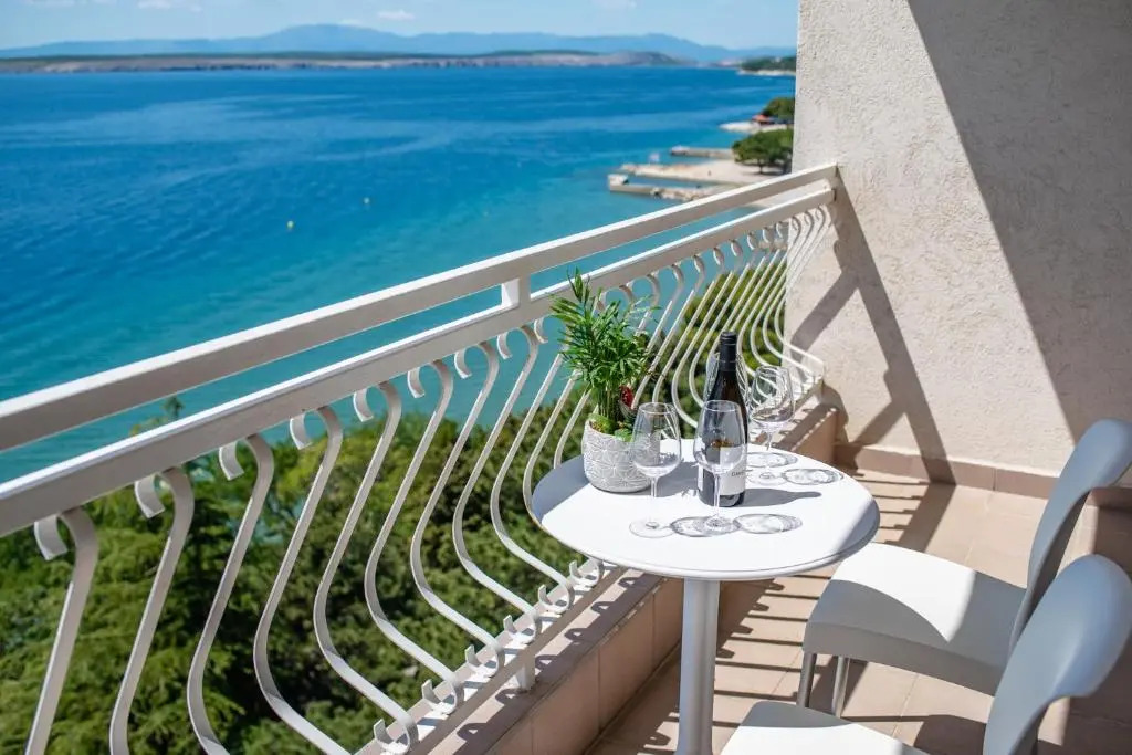 Rooms with a swimming pool Crikvenica - 18502