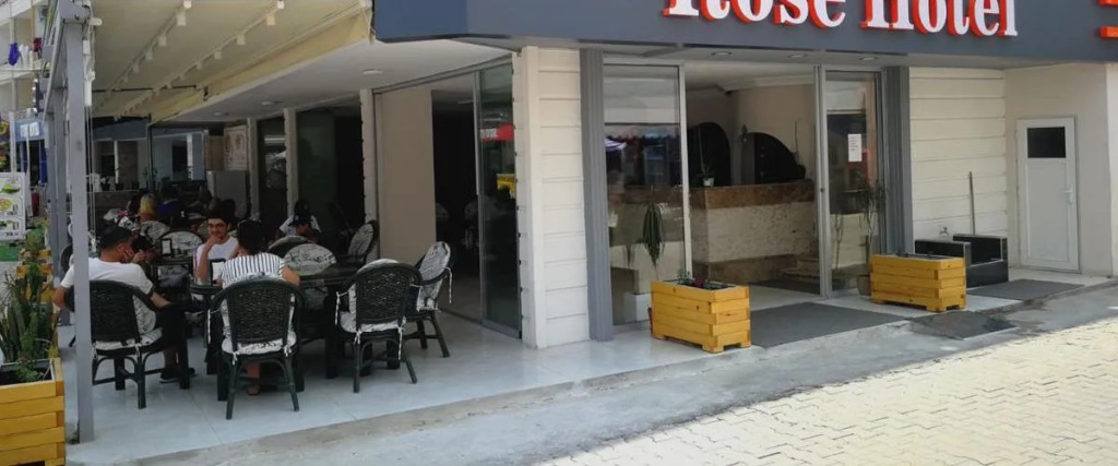 Rose Hotel