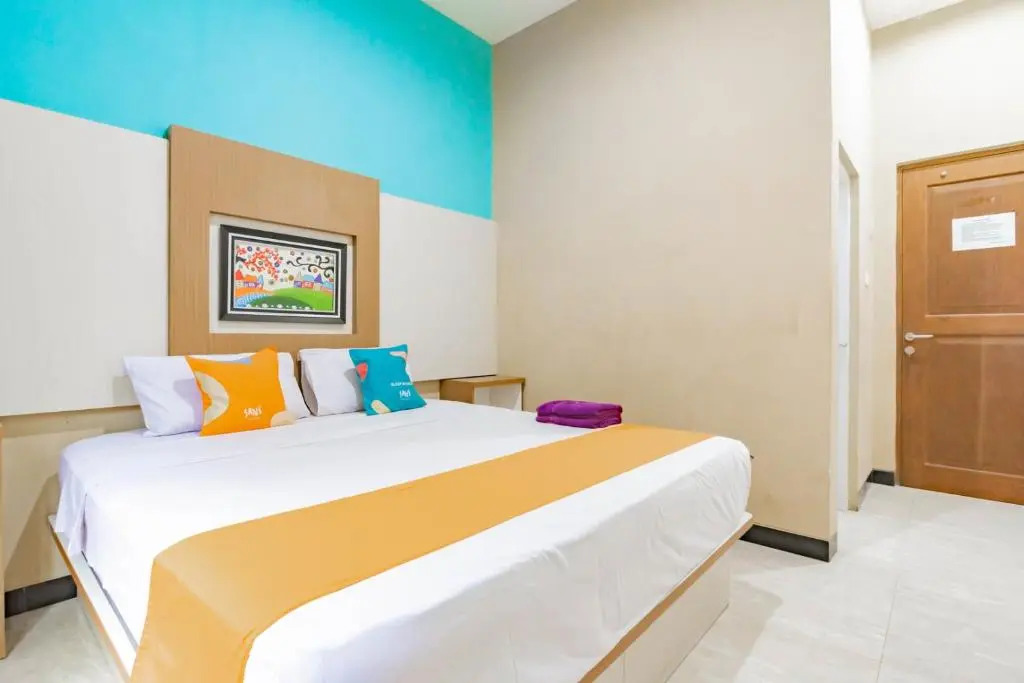 Sans Hotel Budaya Cirebon