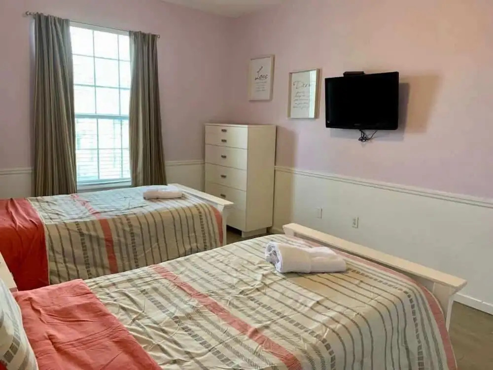 I-drive Cozy 3bd 5 min Universal