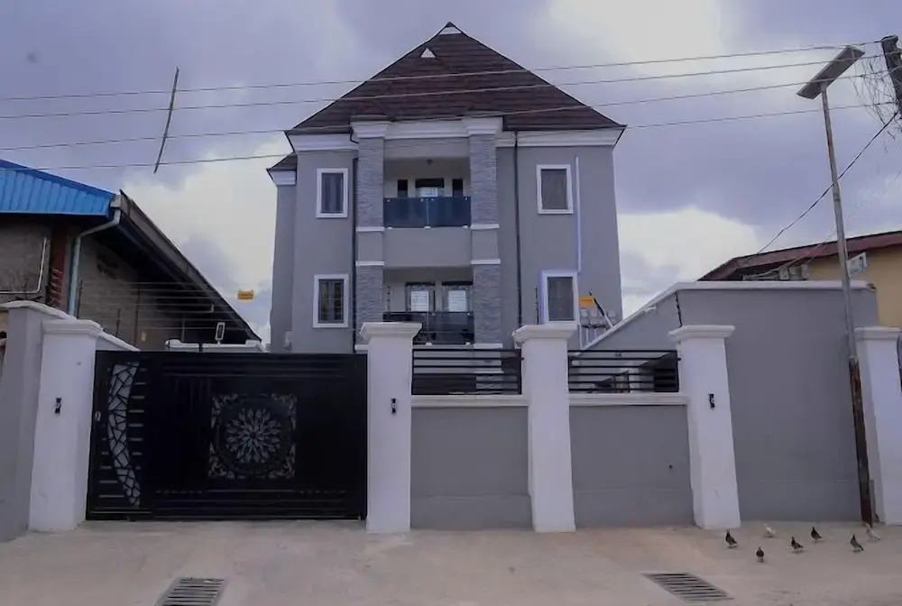 Bamgbose Apartment