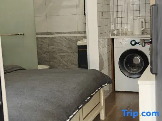 Hangzhou Baishitong Apartment (Chengzhan Subway Station)
